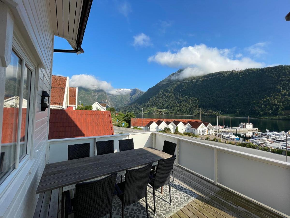 Balestrand Fjordapartments Ngoại thất bức ảnh