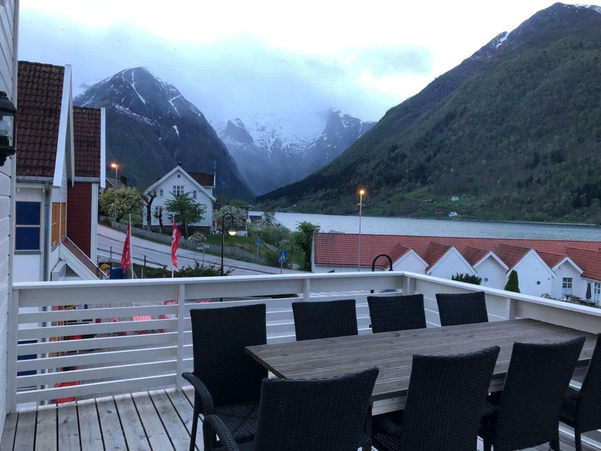Balestrand Fjordapartments Ngoại thất bức ảnh